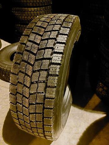 315/60R22,5 Paltread Cold Retread P41 3PMSF Drive WINTER (Dunlop casing) 315/60R22,5 Paltread Cold Retread P41 3PMSF Drive WINTER (Dunlop casing)